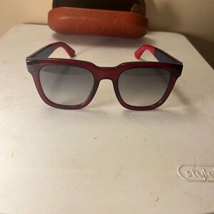 Gucci oversized sunglasses